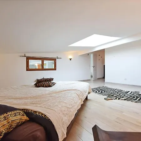 Loft D'exception 350m2 Spacieux Et Lumineux Avec Piscine A 15 Min De La Villa