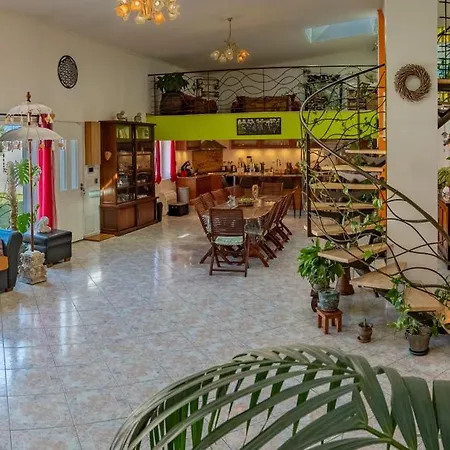 Loft D'exception 350m2 Spacieux Et Lumineux Avec Piscine A 15 Min De La Villa *