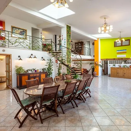 Loft D'exception 350m2 Spacieux Et Lumineux Avec Piscine A 15 Min De La Villa *