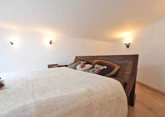 Villa Loft D'exception 350m2 Spacieux Et Lumineux Avec Piscine A 15 Min De La Aimargues