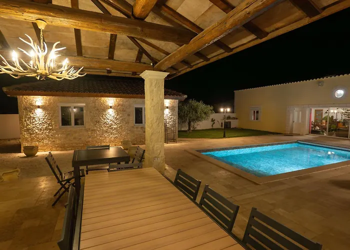 Loft D'exception 350m2 Spacieux Et Lumineux Avec Piscine A 15 Min De La