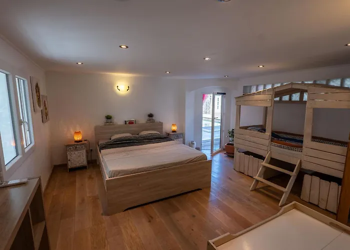 Loft D'exception 350m2 Spacieux Et Lumineux Avec Piscine A 15 Min De La *