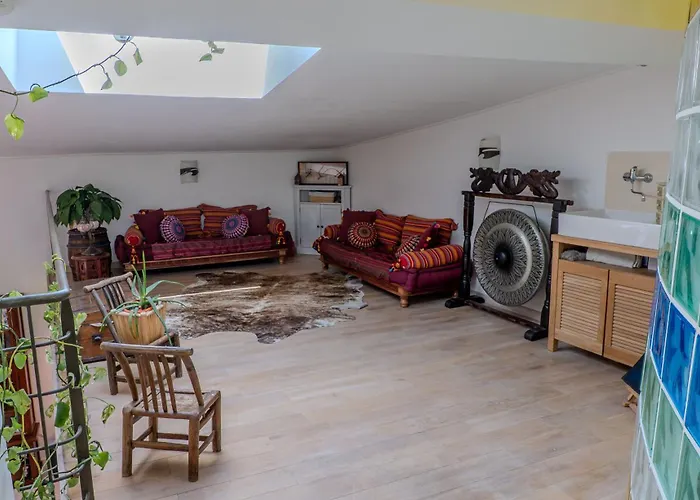 Loft D'exception 350m2 Spacieux Et Lumineux Avec Piscine A 15 Min De La Aimargues